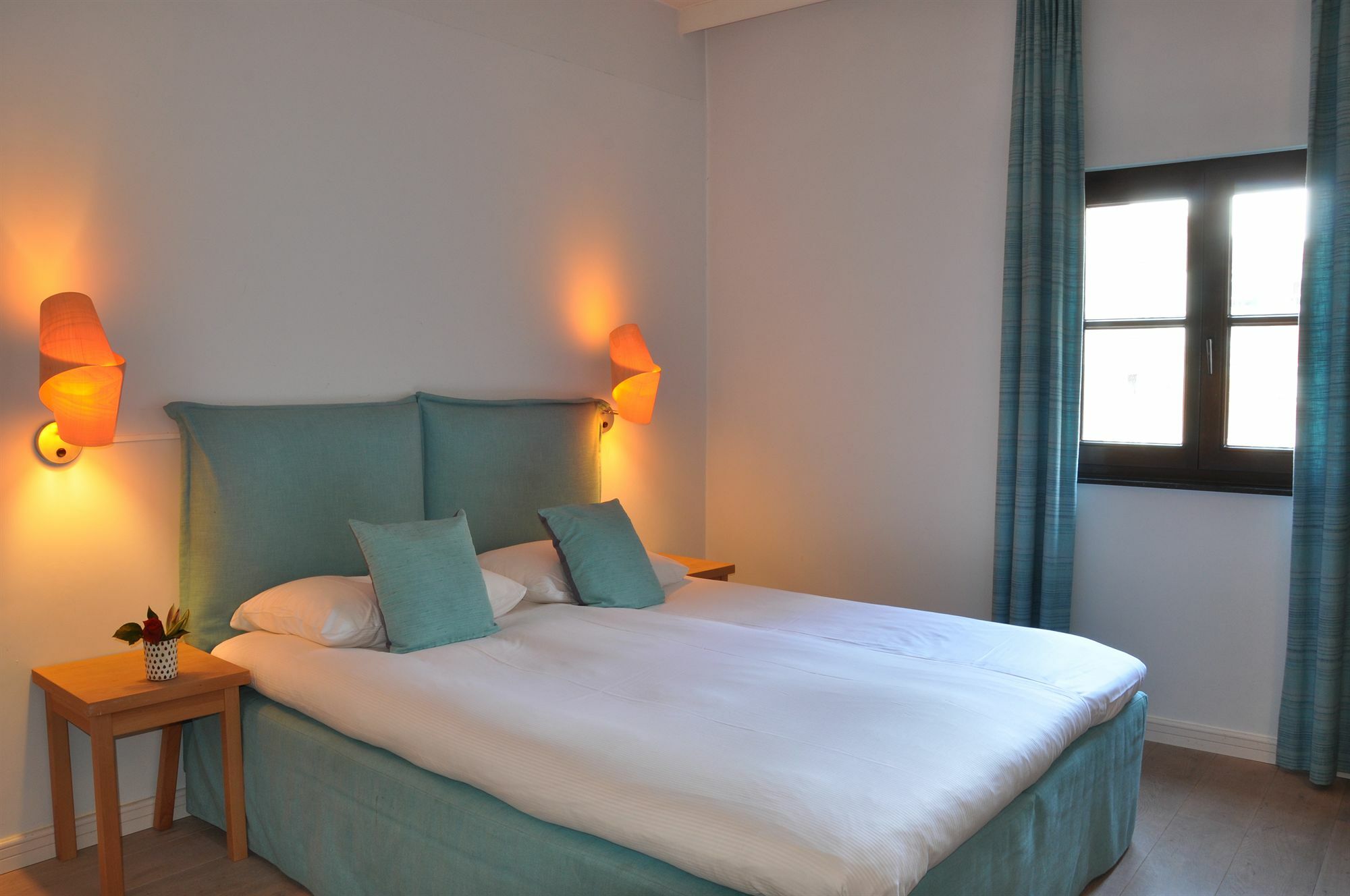 Trip Inn Eden Antwerpen Экстерьер фото